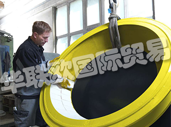 KALENBORN,工業(yè)磨損保護(hù)專家。  　　1921年：公司成立  　　第一本手冊(cè)Schmelzbasalt9月7日，Schmelzbasalt AG在Linz am Rhein成立，這是由CompagnieGénéraleduBasalte和Basalt AG組建的合資企業(yè)。