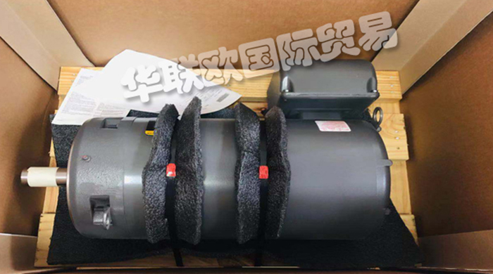 美國葆德電機(BALDOR)，現(xiàn)在已經(jīng)被ABB收購，屬于ABB旗下的子品牌。曾一度叫做巴杜電機，成立于1920年，是一家美國的上市公司。2007年并購了羅克韋爾自動化旗下的瑞恩電氣(Reliance Electric)和道奇(Dodge)兩個品牌(全稱葆德?道奇?瑞恩BALDOR.DODGE.RELIANCE)，成為北美第一，全球第二大的工業(yè)電機供應商。